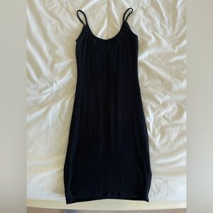 Elegant Black Sleeveless Dress from Aritzia🖤